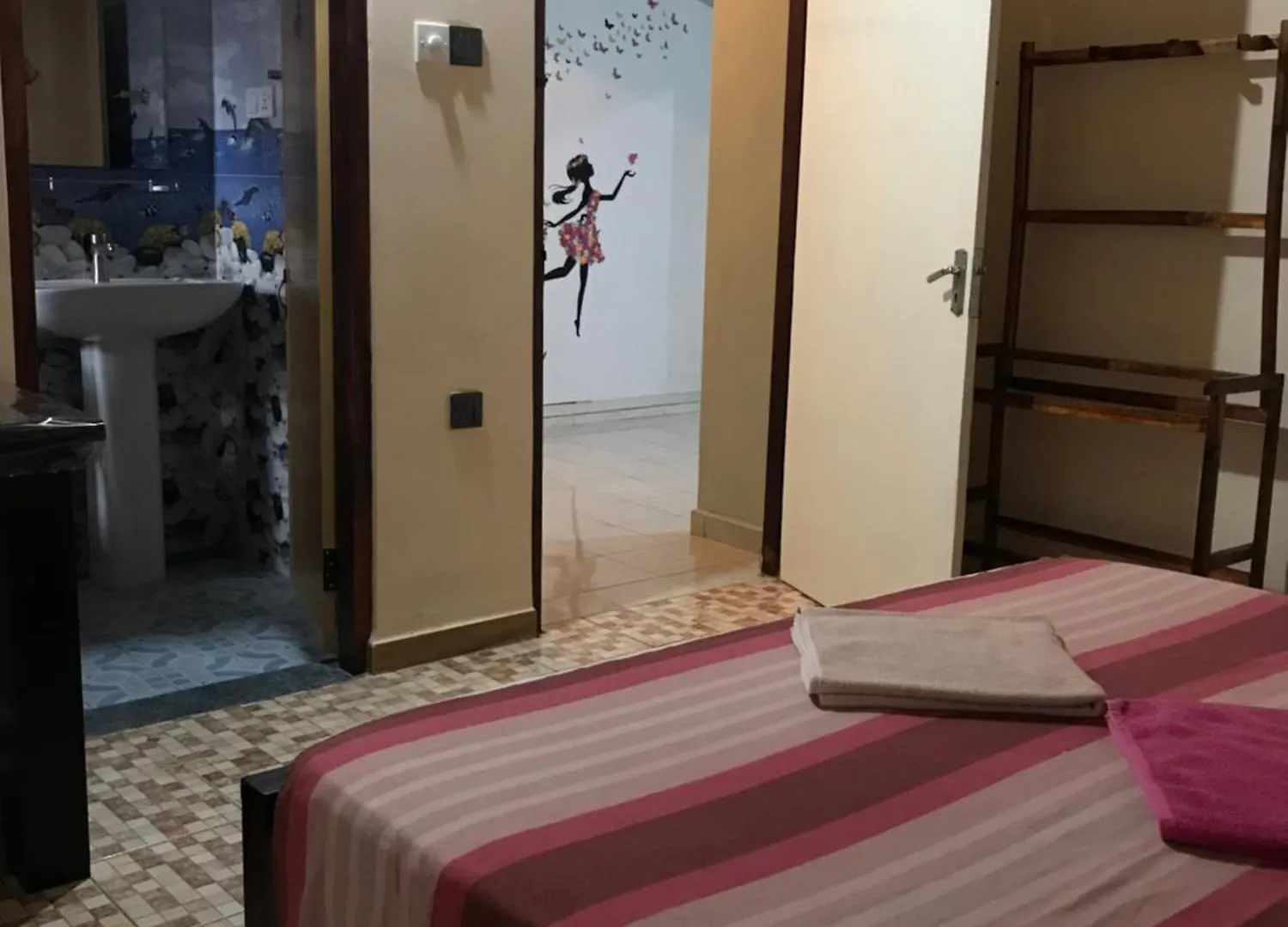 Villa Rodrigo Lite 니곰보 게스트하우스